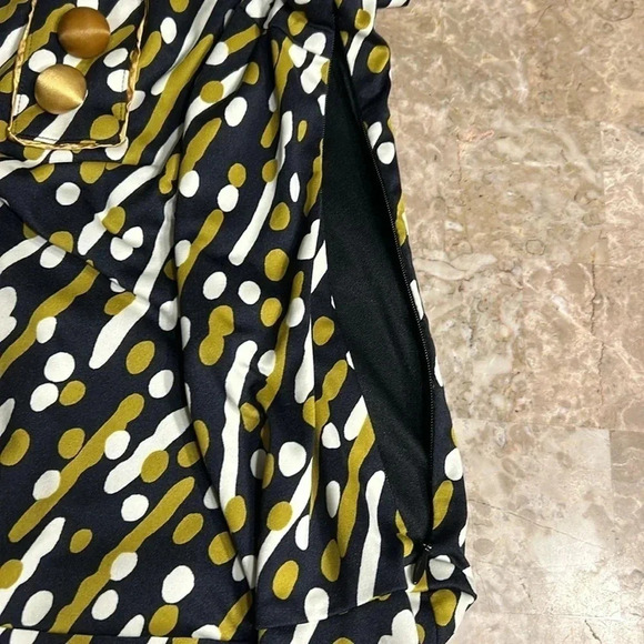 Japan dress,women size 36. Black, lined, long sleeve ,boat neck ,gold details EC - Picture 15 of 17